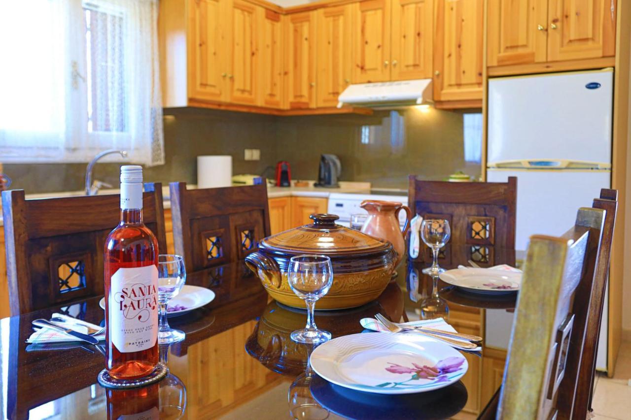 Galini Vines - Authentic Corfu Village Life Wifi Ac Vakantiehuis *